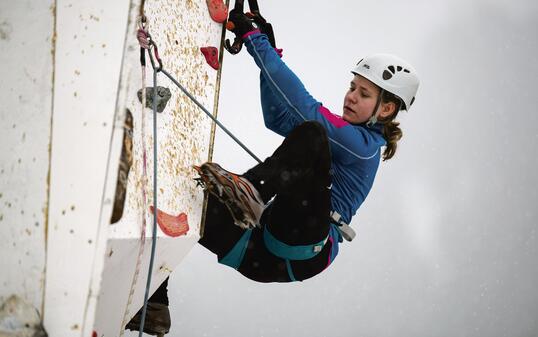 Die Planknerin Lea Beck holte an der Heim-Jugend-WM in Malbun die Bronzemedaille im Lead.