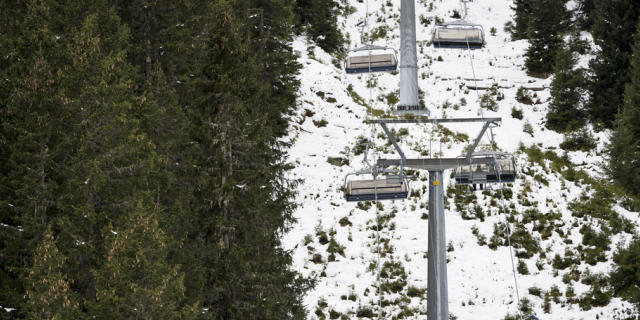 Später Winterbeginn brachte Bergbahnen weniger Kunden (Archiv)