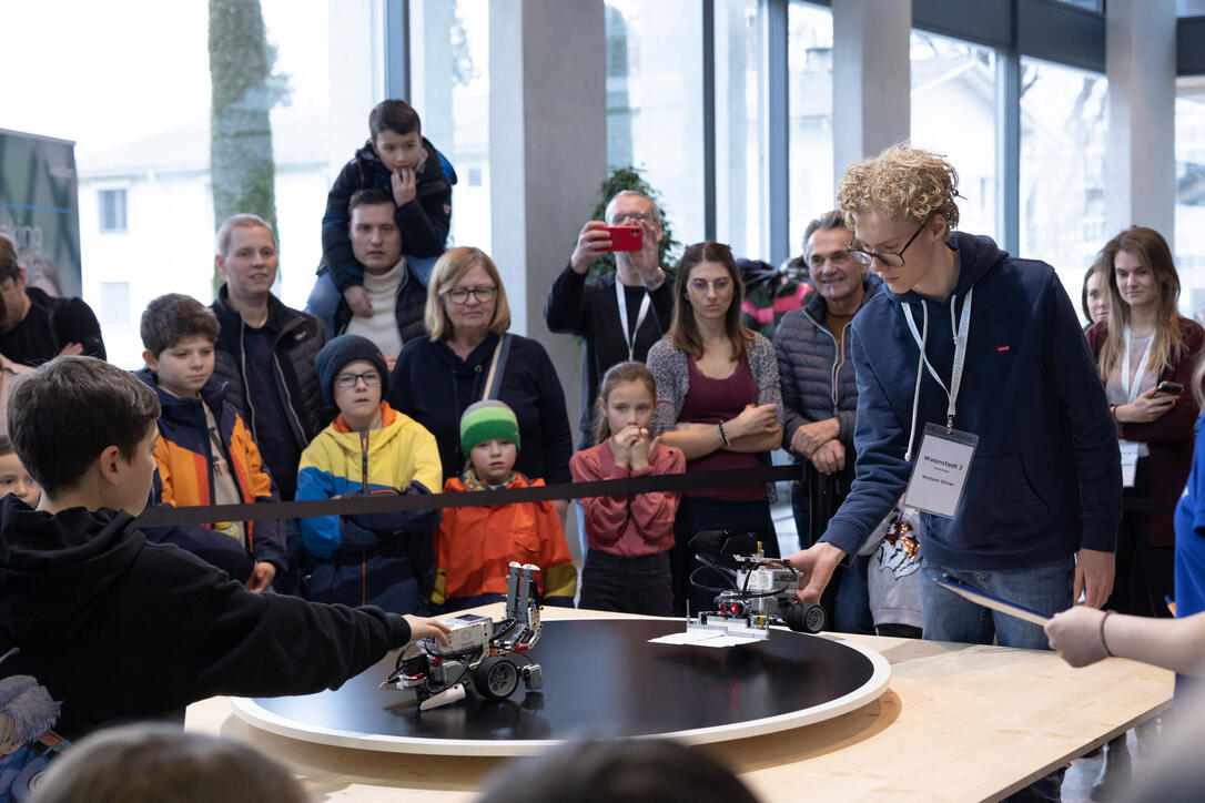 Robo-League bei der Ivoclar in Schaan