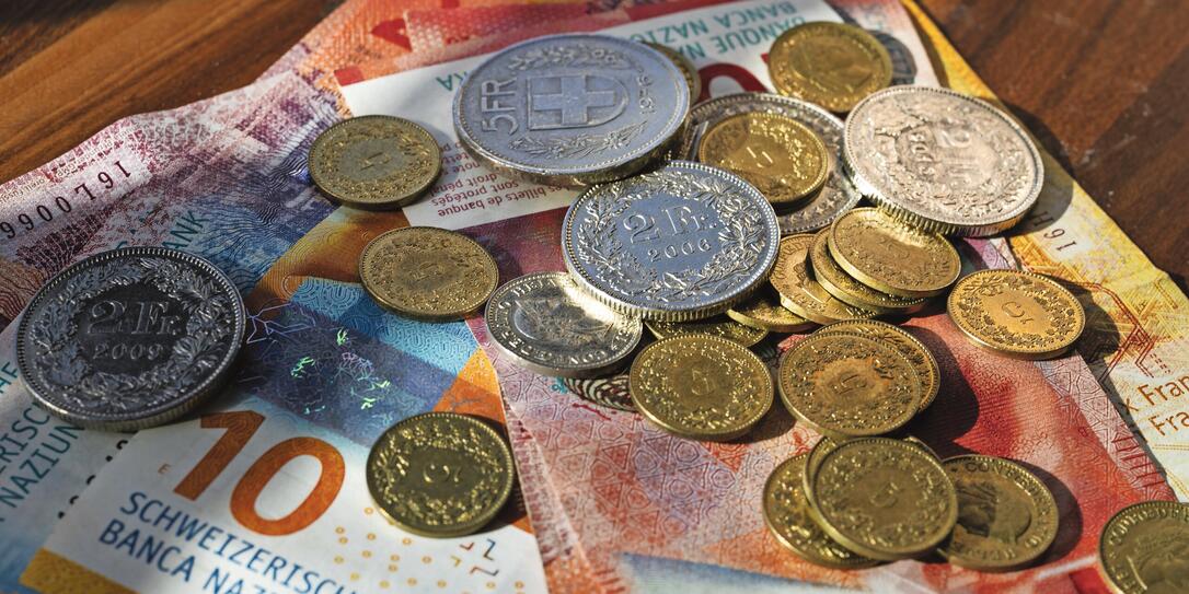 BANKNOTE, BANKNOTEN, GELDNOTE, GELDNOTEN, GELDSCHEIN, GELDSCHEINE, BARGELD, PAPIERGELD, MUENZ, MUENZEN, SCHWEIZER FRANKEN, SCHWEIZERFRANKEN, SCHWEIZER GELD,