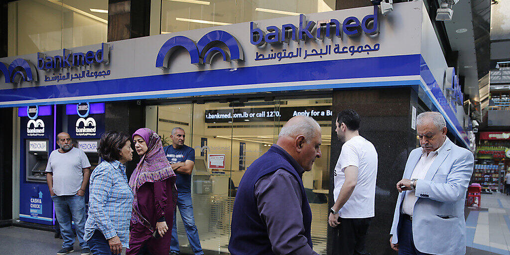 Im Libanon haben Sparer sowie Anleihegläubiger grosse Angst um ihr Geld - die Behörden am Wochenende versuchen, die Lage mit neuen Massnahmen in den Griff zu bekommen. (Archivbild)