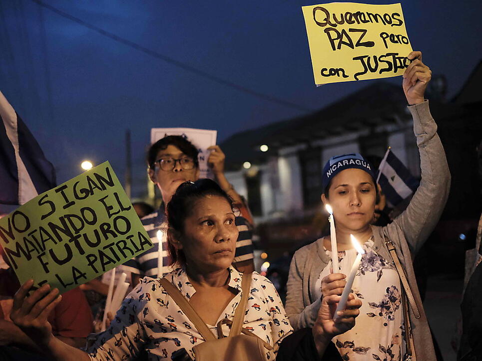 In Costa Rica haben sich zahlreiche Flüchtlinge aus Nicaragua eingefunden und protestieren auch dort gegen die Regierung in Managua.