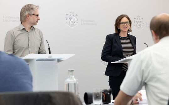 Franziska Frick, Leiterin Amt für Statistik und Thomas Erhart vom Amt für Statistik.