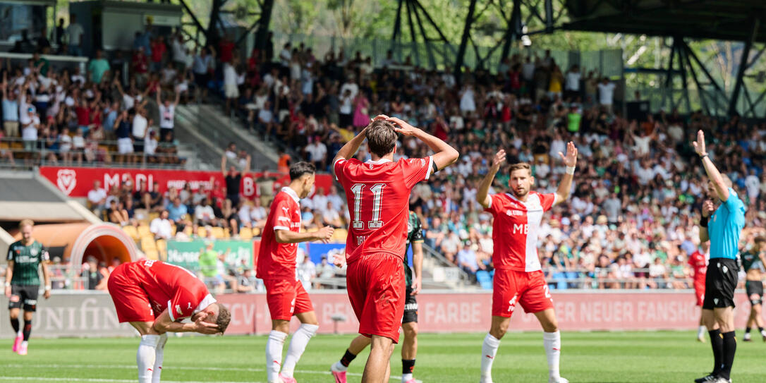 Die Enttäuschung über den Abseitspfiff war beim FC Vaduz gross – dabei ging es um wenige Millimeter.