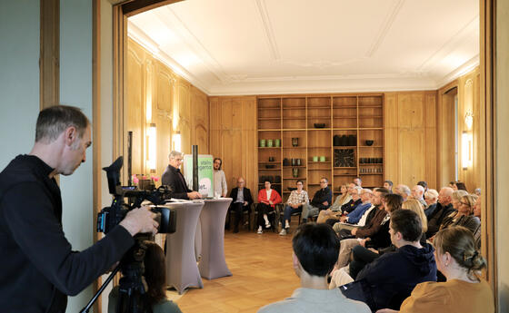 Brennpunkt Demokratie Podiumsdiskussion zur Medienlandschaft in Schaan