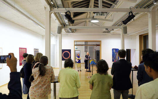 Eröffnung India Week 2025 mit der Ausstellung von Beate Frommel