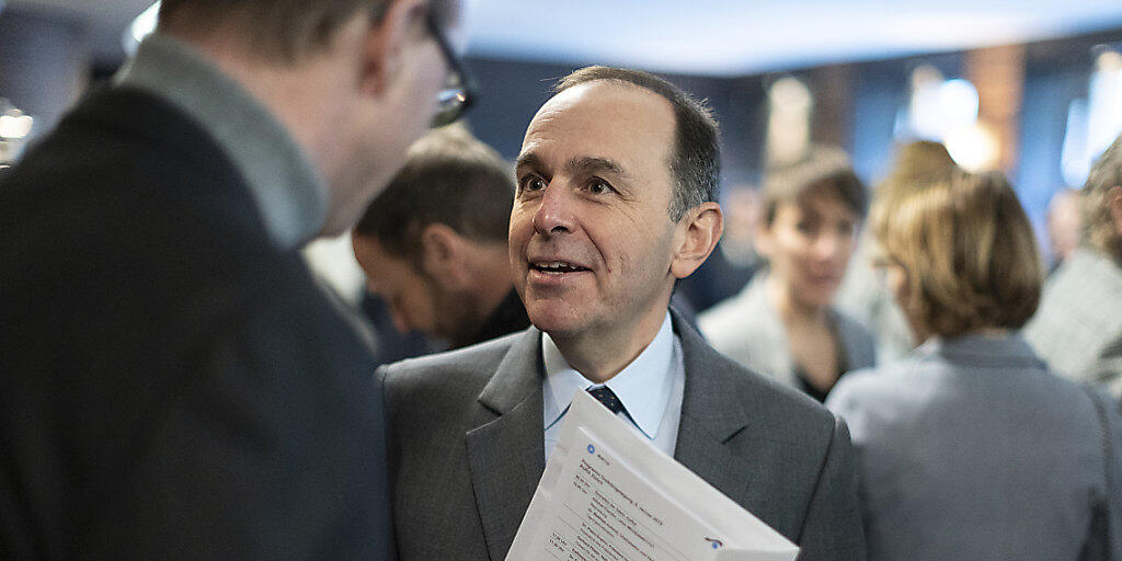 Auch grössere Zeitungstitel sollen seiner Vorstellung nach von der indirekten Presseförderung profitieren: Verlegerpräsident Pietro Supino. Heute liegt die Obergrenze bei einer Auflage von 40'000 Exemplaren. Auch grössere Zeitungstitel sollen seiner Vorstellung nach von der indirekten Presseförderung profitieren: Verlegerpräsident Pietro Supino. Heute liegt die Obergrenze bei einer Auflage von 40'000 Exemplaren.