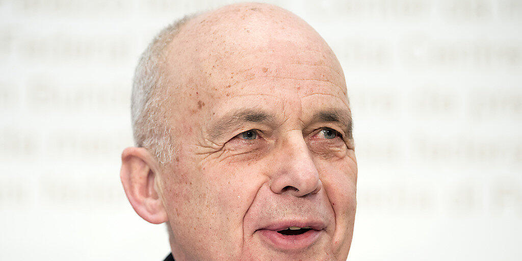 Nach jahrelangen Verhandlungen hat Bundesrat Ueli Maurer in Riad das Doppelbesteuerungsabkommen zwischen der Schweiz und Saudi-Arabien unterzeichnet. (Archiv)