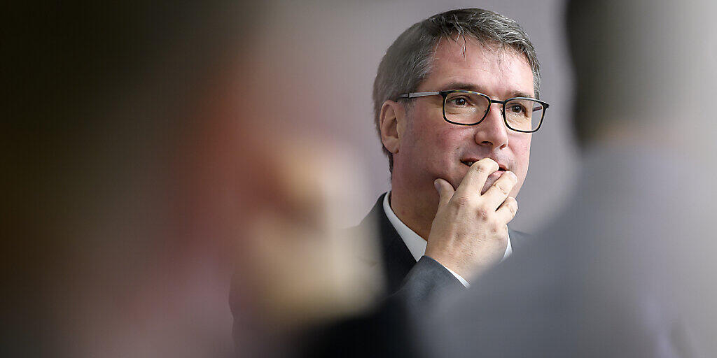 "Spiel mit dem Feuer": SP-Chef Christian Levrat warnt vor einem Scheitern des Sozialpartner-Kompromisses zur beruflichen Vorsorge. "Spiel mit dem Feuer": SP-Chef Christian Levrat warnt vor einem Scheitern des Sozialpartner-Kompromisses zur beruflichen Vorsorge.