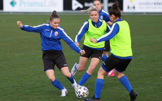 Liechtenstein Fussball LFV Training Frauen Nationalmannschaft