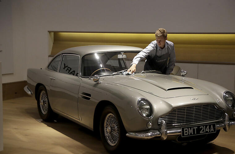 Borsengang Von Autohersteller Aston Martin Vaterland Online Ranked among forbes' most bankable stars. https www vaterland li international wirtschaft international boersengang von autohersteller aston martin art105 344784