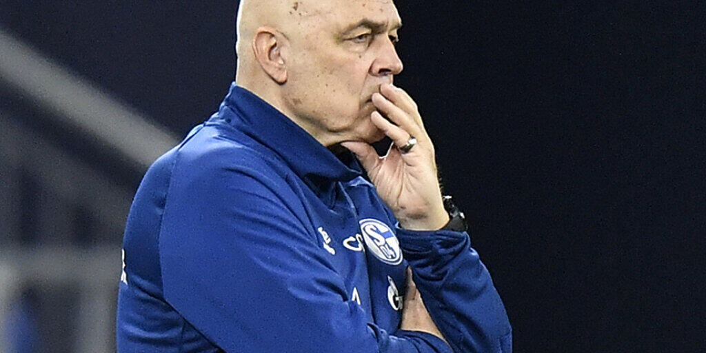 Ist seinen Job als Trainer von Schalke 04 nach nur zwei Monaten wieder los: Christian Gross Ist seinen Job als Trainer von Schalke 04 nach nur zwei Monaten wieder los: Christian Gross
