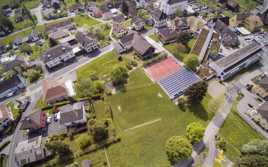 Mauren, Rheintal, Rhine-valley, Liechtenstein. Schule Mauren