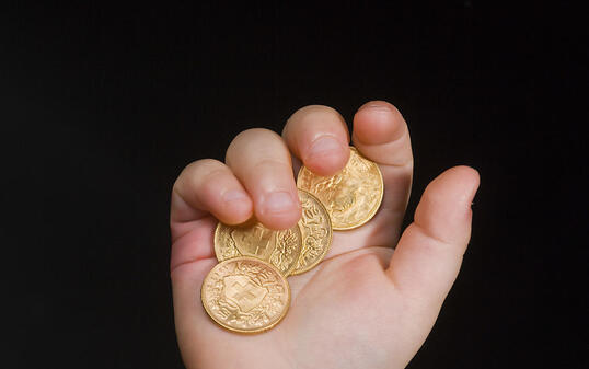 Obwohl unsicher ist, wie viel Rentengeld die Schweizer dereinst in der Hand halten werden, stösst das Thema Vorsorge auf wenig Interesse. (Symbolbild)
