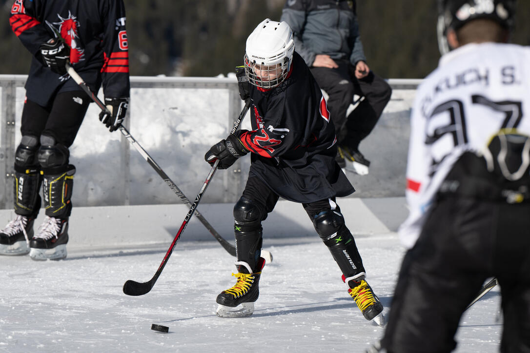 Pond Hockey Turnier in Malbun