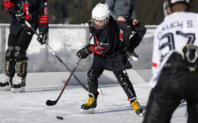 Pond Hockey Turnier in Malbun