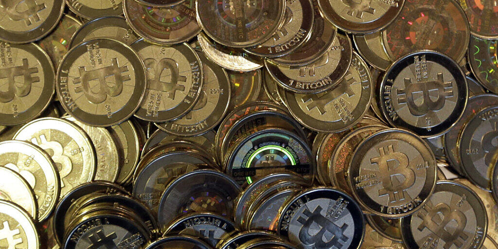 Ein Bitcoin-Konto steht im Zentrum eines dubiosen Hacker-Angriffs auf Twitter Accounts von Prominenten in den USA. Ein Bitcoin-Konto steht im Zentrum eines dubiosen Hacker-Angriffs auf Twitter Accounts von Prominenten in den USA.