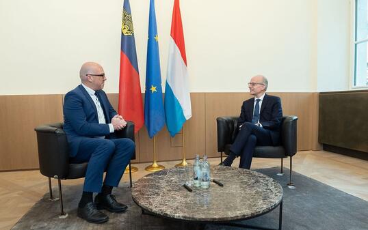 Minist&egrave;re d'&Eacute;tat &ndash; R&eacute;union bilat&eacute;rale de Daniel Risch, chef du gouvernement et ministre des Finances de la principaut&eacute; du Liechtenstein avec le Premier ministre Luc Frieden