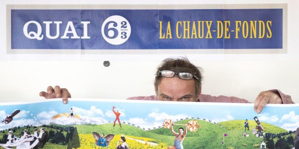Jacques Froidevaux vom Künstlerkollektiv Plonk & Replonk posiert mit dem Entwurf eines Monumentalgemäldes, das in La Chaux-de-Fonds installiert werden soll. Anlass ist die 2009 erfolgte Aufnahme der Stadt in die Liste der UNESCO-Welterbestätten 2009. Jacques Froidevaux vom Künstlerkollektiv Plonk & Replonk posiert mit dem Entwurf eines Monumentalgemäldes, das in La Chaux-de-Fonds installiert werden soll. Anlass ist die 2009 erfolgte Aufnahme der Stadt in die Liste der UNESCO-Welterbestätten 2009.