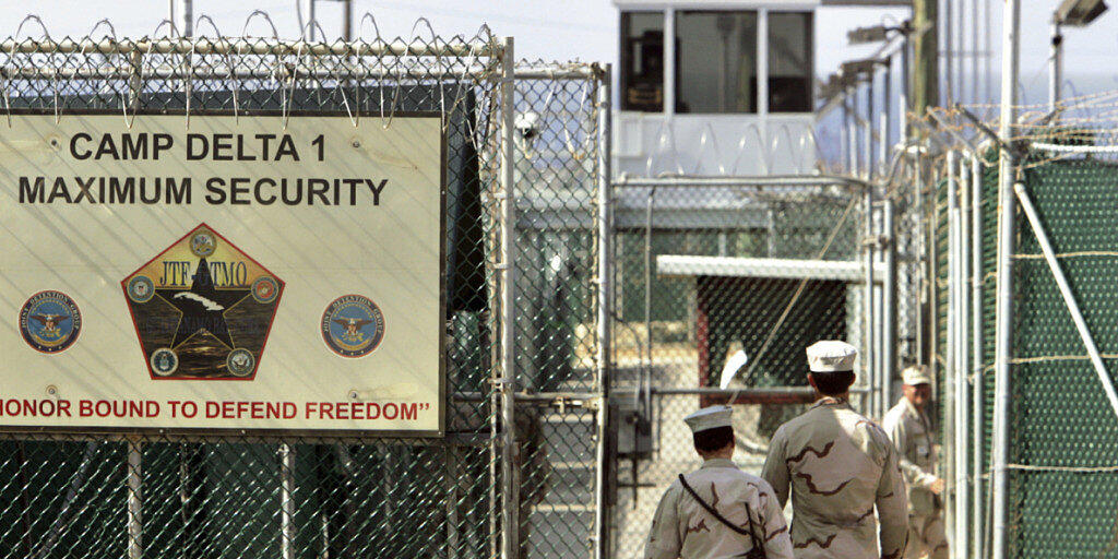 Einer der noch 41 Insassen des umstrittenen US-Gefängnisses Guantanamo soll in seine Heimat überstellt werden. (Archivbild)