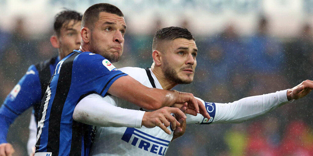 Der ehemalige FCZ-Verteidiger Berat Djimsiti setzt sich gegen Mauro Icardi von Inter Mailand resolut durch