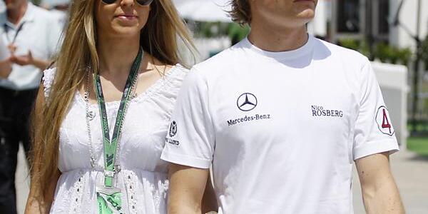 Nico Rosberg und Vivian Sibold gaben sich das Ja-Wort Nico Rosberg und Vivian Sibold gaben sich das Ja-Wort