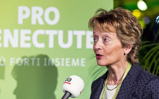 Als Bundesrätin war ihr Wort gefragt, doch Eveline Widmer-Schlumpf lässt sich auch nach ihrem Rücktritt den Mund nicht verbieten und weibelt für ein Ja zur AHV-Reform. (Archivbild)