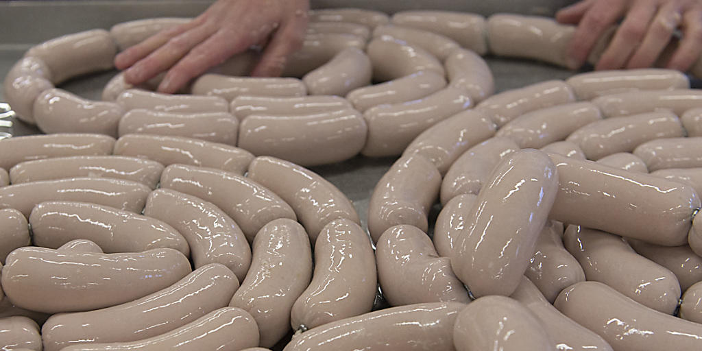 Schweizer Rinderdärme dürfen wieder für die Wurstproduktion gebraucht werden. (Symbolbild)