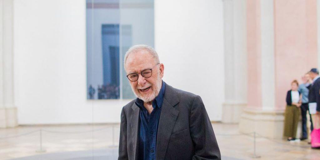Der Künstler Gerhard Richter klagt gegen einen Mann, der Zeichnungen von ihm aus dem Müllcontainer genommen hat und verkaufen wollte. (Archiv)