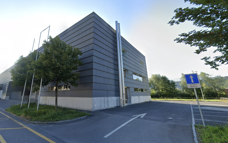Hinter dem Geb&auml;ude der Freiwilligen Feuerwehr Mauren h&auml;tte die neue Gr&uuml;ngut- und Wertstoffsammelstelle umgesetzt werden sollen. In einer schriftlichen Stellungnahme bef&uuml;rchtet die Maurer Feuerwehr jedoch grosses Konfliktpotenzial.