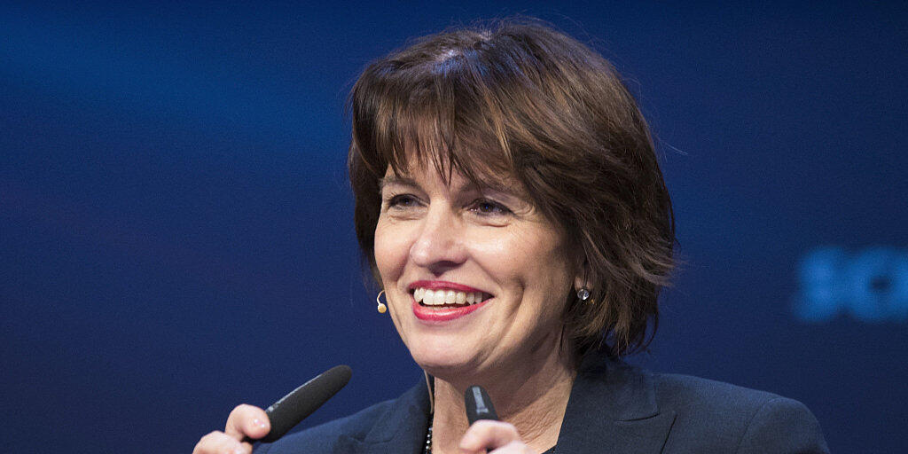Energieministerin Doris Leuthard ruft die "Strombarone" dazu auf, sich dem Wandel zu stellen.