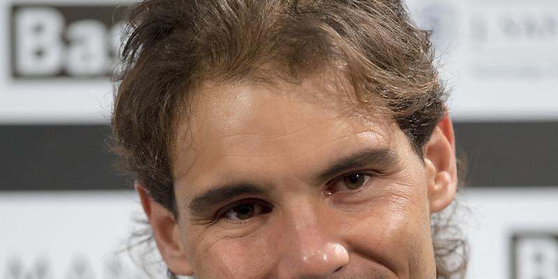 Rafael Nadal gibt sich in Basel vor seinem Startspiel gegen Lukas Rosol gut gelaunt