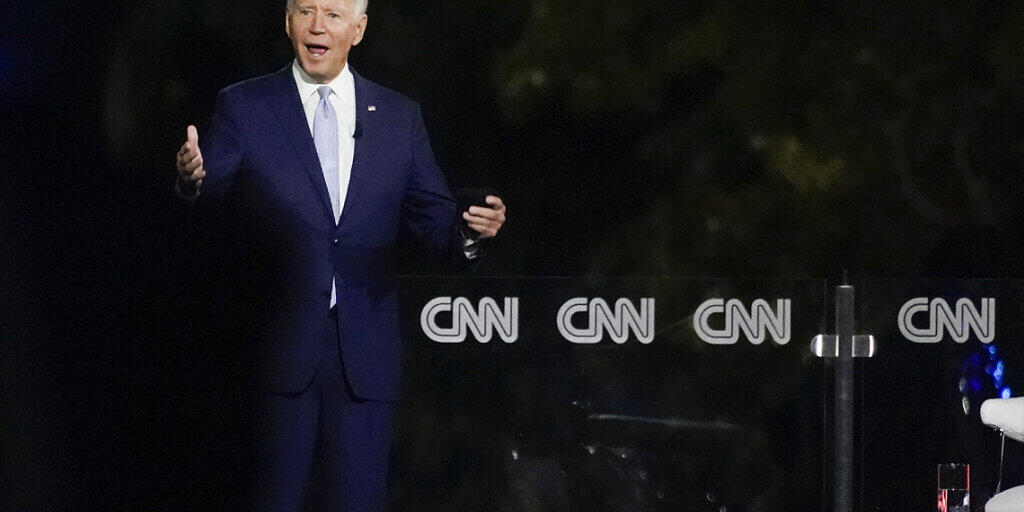 Joe Biden, Präsidentschaftskandidat der Demokraten, spricht während einer CNN-Veranstaltung. Foto: Carolyn Kaster/AP/dpa Joe Biden, Präsidentschaftskandidat der Demokraten, spricht während einer CNN-Veranstaltung. Foto: Carolyn Kaster/AP/dpa