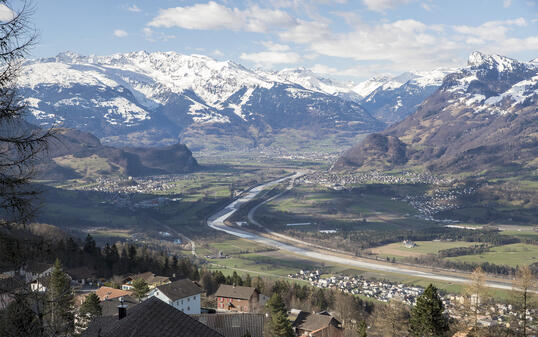 Tagesbild: Aussicht von Triesenberg