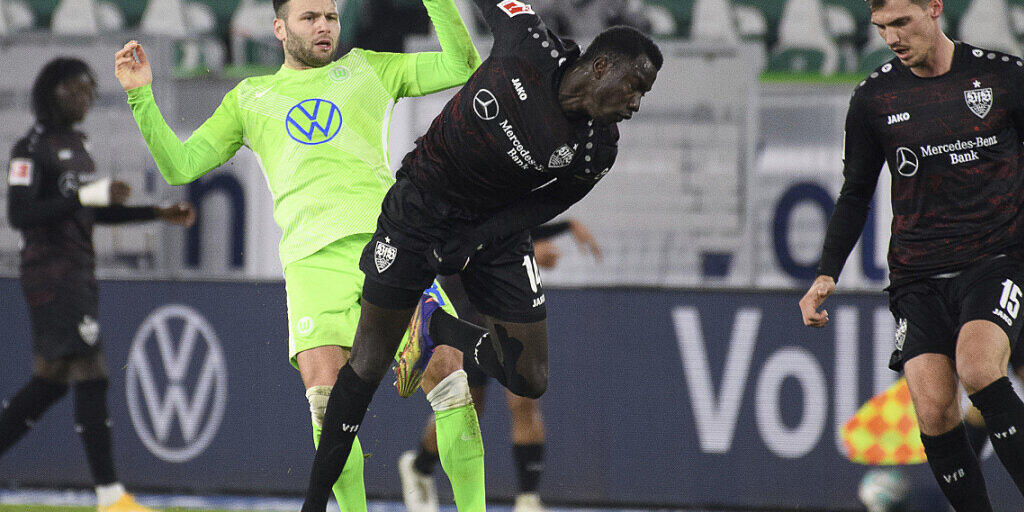 Renato Steffen und der VfL Wolfsburg setzen sich trotz der neuerlichen Coronavirus-Infektionen von Maximilian Arnold und Jerome Roussillon gegen Stuttgart durch