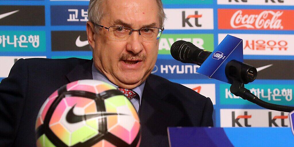 Uli Stielike hört im Alter von 66 Jahren als Trainer auf
