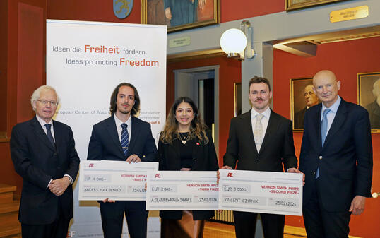 Verleihung Vernon Smith Prize, in Vaduz