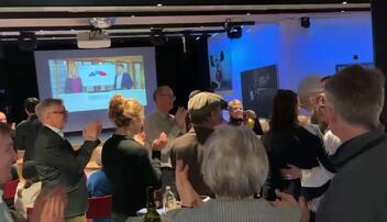 Die Freie Liste applaudiert