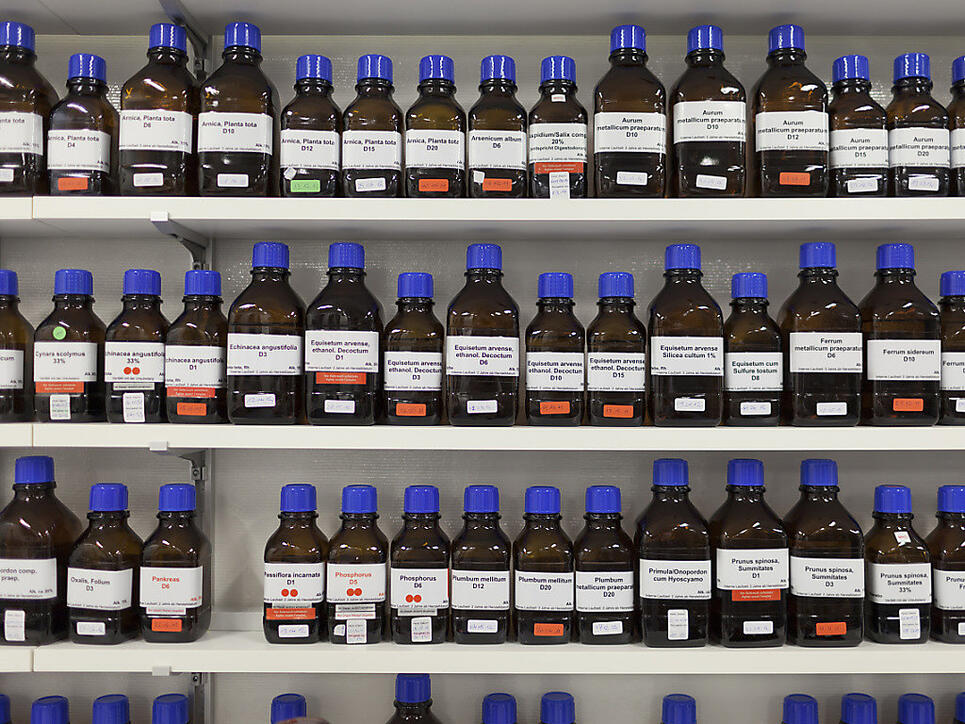 Der Bund bewilligte im Jahr 2014 eine Lieferung von Isopropanol nach Syrien, eine Substanz für die Herstellung von Pharmazeutika, aber auch von Chemiewaffen. (Symbolbild)
