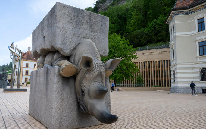 240430 Bad Ragartz in  Vaduz auf dem Peter-Kaiser-Platz 