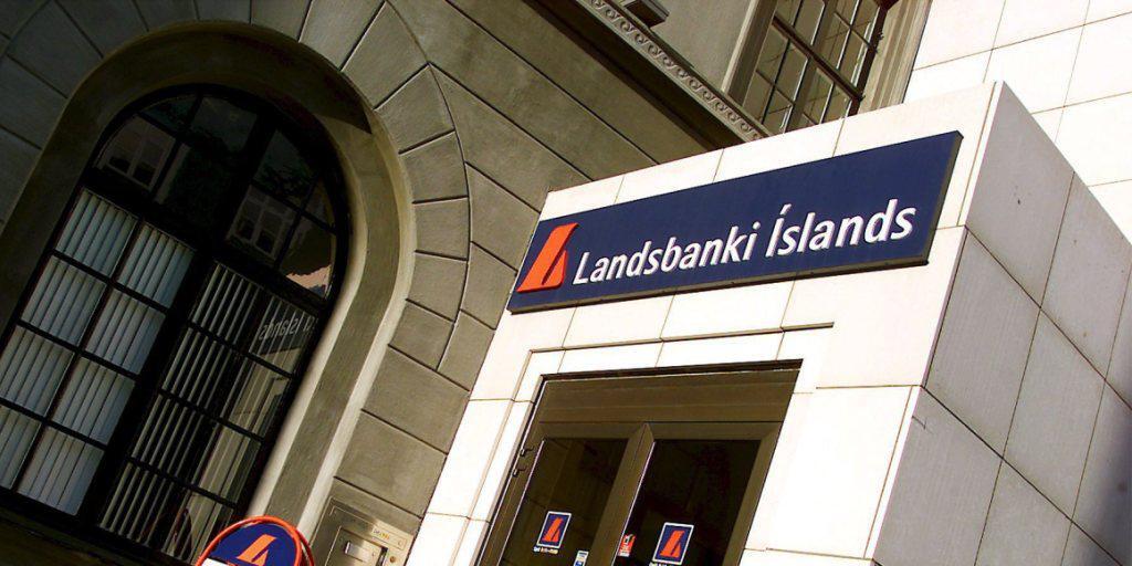 Die isländische Landsbanki war eine der Banken, die durch die Finanzkrise ins Trudeln geriet. Acht Jahre danach geht die Regierung Islands daran, die Kapitalverkehrskontrollen aufzuheben. (Archivbild) Die isländische Landsbanki war eine der Banken, die durch die Finanzkrise ins Trudeln geriet. Acht Jahre danach geht die Regierung Islands daran, die Kapitalverkehrskontrollen aufzuheben. (Archivbild)