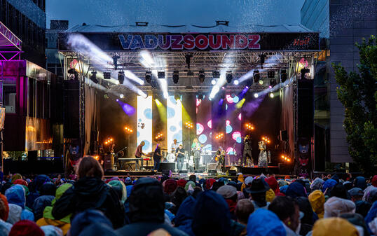 Vaduz Soundz mit Patent Ochsner, Manillio und Nnavy, Vaduz