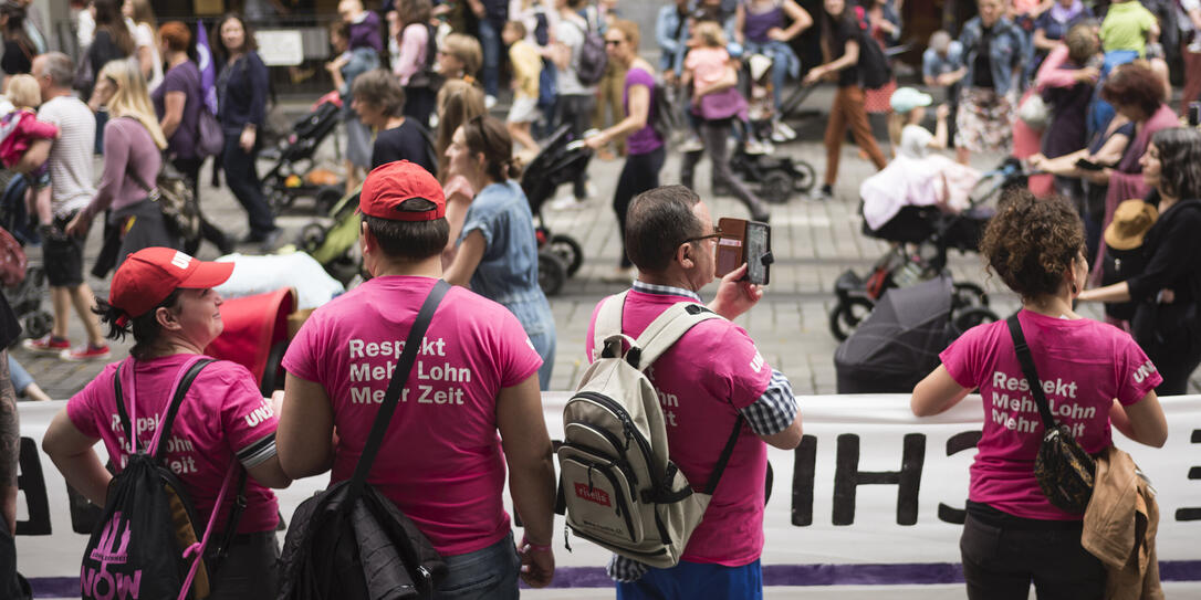 FRAUENSTREIKTAG, NATIONALER FRAUENSTREIKTAG, FRAUENDEMONSTRATION, FRAUENKUNDGEBUNG, FRAUENBEWEGUNG, FRAUENRECHTE, GLEICHBERECHTIGUNG, FEMINISMUS, EMANZIPATION,