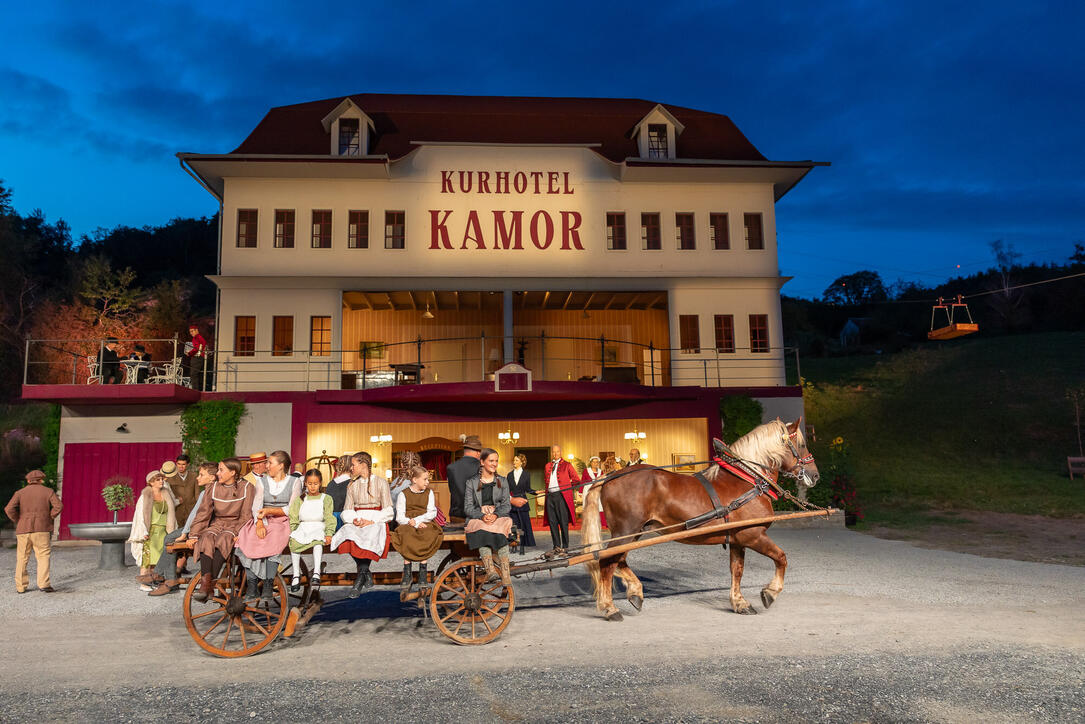 Kurhotel Kamor der Freilichtb&uuml;hne R&uuml;thi (04.09.2026)