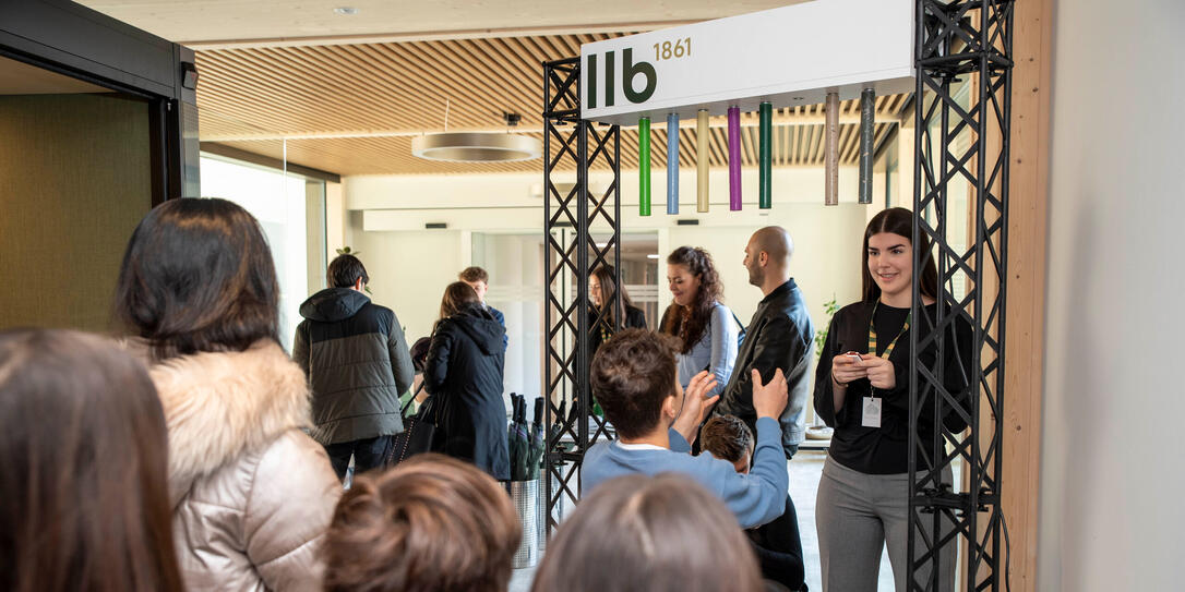 Tag der offenen Tür Haus Giessen LLB, in Vaduz