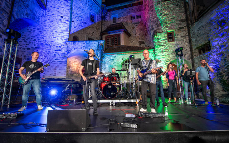 Kultursommer mit Rääs – 20 Jahre Balzner Mundart und Support