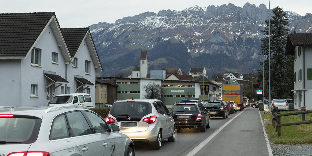 Stau Eschner Strasse, Eschen / Bendern