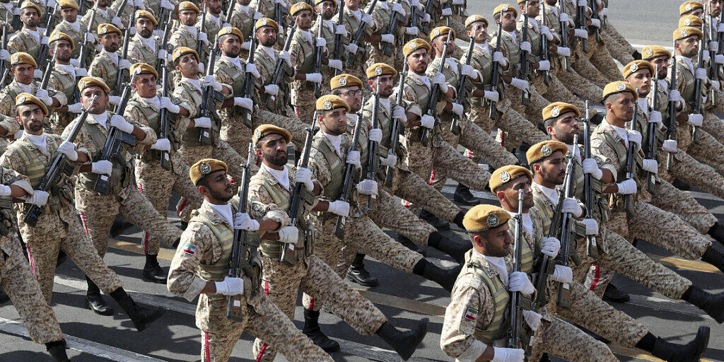 Mit grossen Militärparaden hat der Iran landesweit den 39. Jahrestag des Krieges gegen den Irak (1980-1988) gewürdigt.