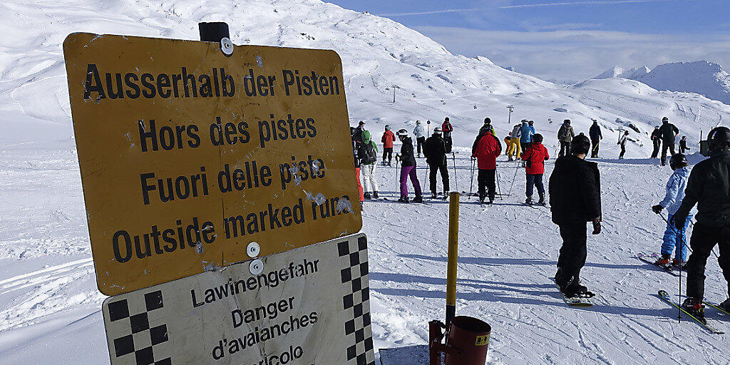 Im Wallis und in Teilen der Zentralalpen herrscht derzeit eine grosse Lawinengefahr. (Archiv)