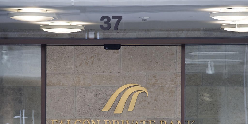 Der Ex-Chef der Singapur-Tochter der Zürcher Falcon Private Bank ist von einem Gericht in Singapur zu einer Haftstrafe verurteilt worden. Das Strafverfahren steht im Zusammenhang mit dem Skandal um den malaysischen Staatsfonds 1MDB. (Archiv)